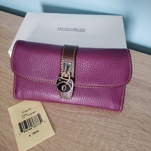 Dooney & Bourke Samba Continental Wallet Purple 💜